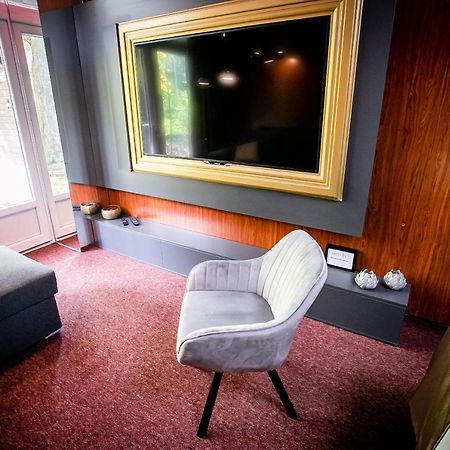Motel1- A Megfizetheto Luxus! Dunaújváros Kültér fotó