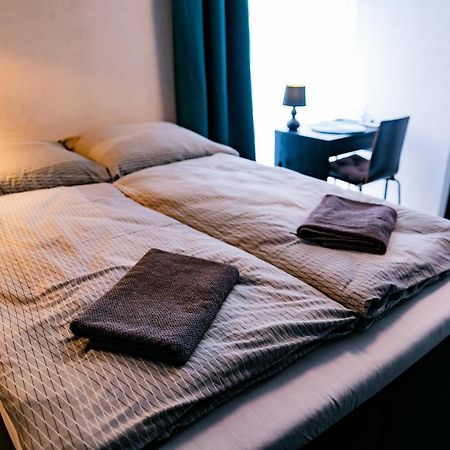 Motel1- A Megfizetheto Luxus! Dunaújváros Kültér fotó