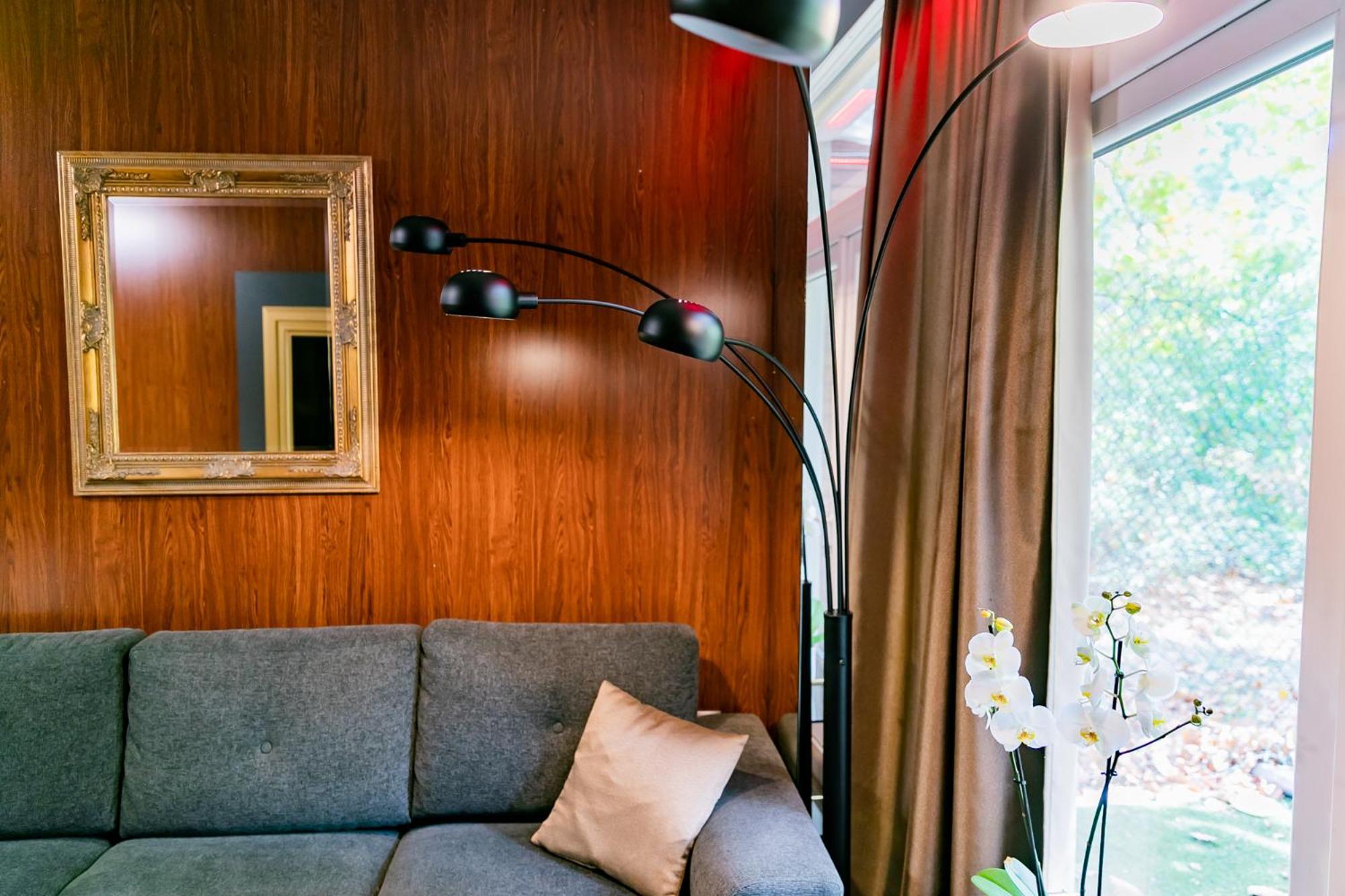 Motel1- A Megfizetheto Luxus! Dunaújváros Kültér fotó