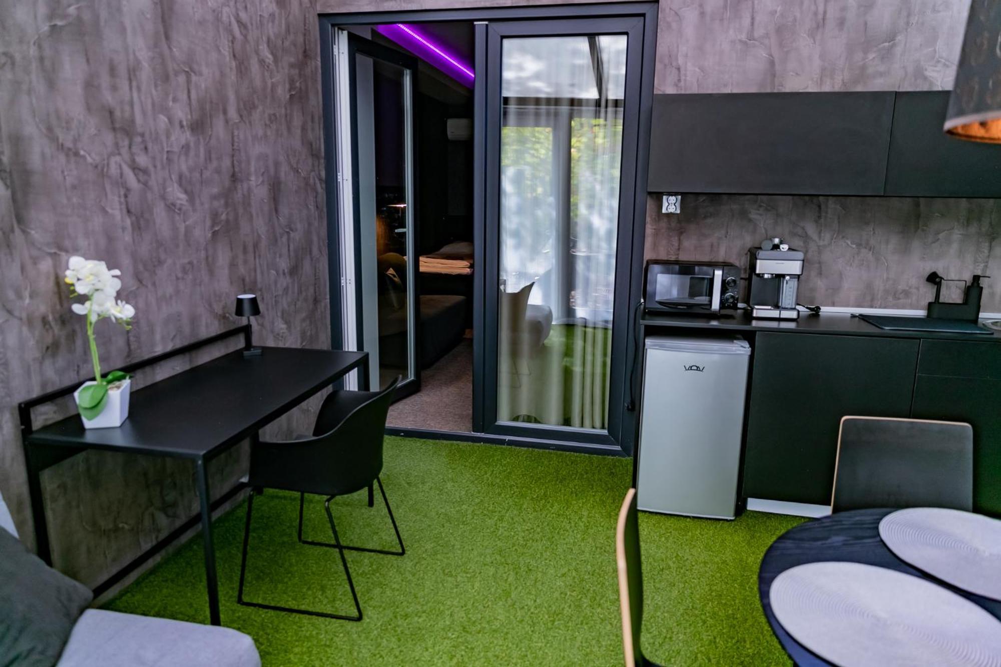 Motel1- A Megfizetheto Luxus! Dunaújváros Kültér fotó