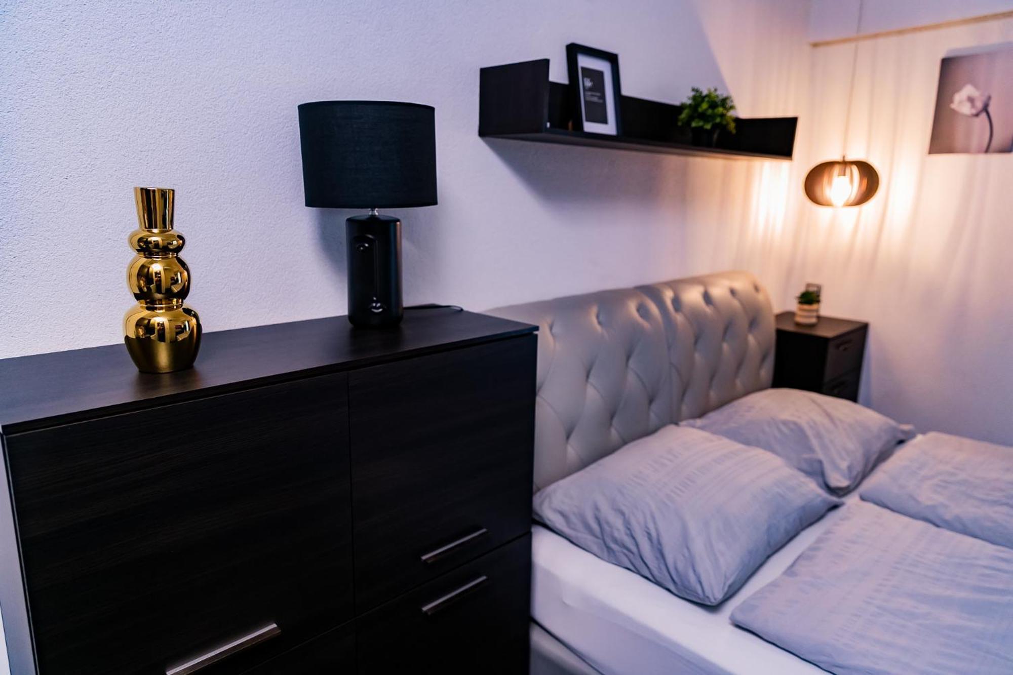Motel1- A Megfizetheto Luxus! Dunaújváros Kültér fotó