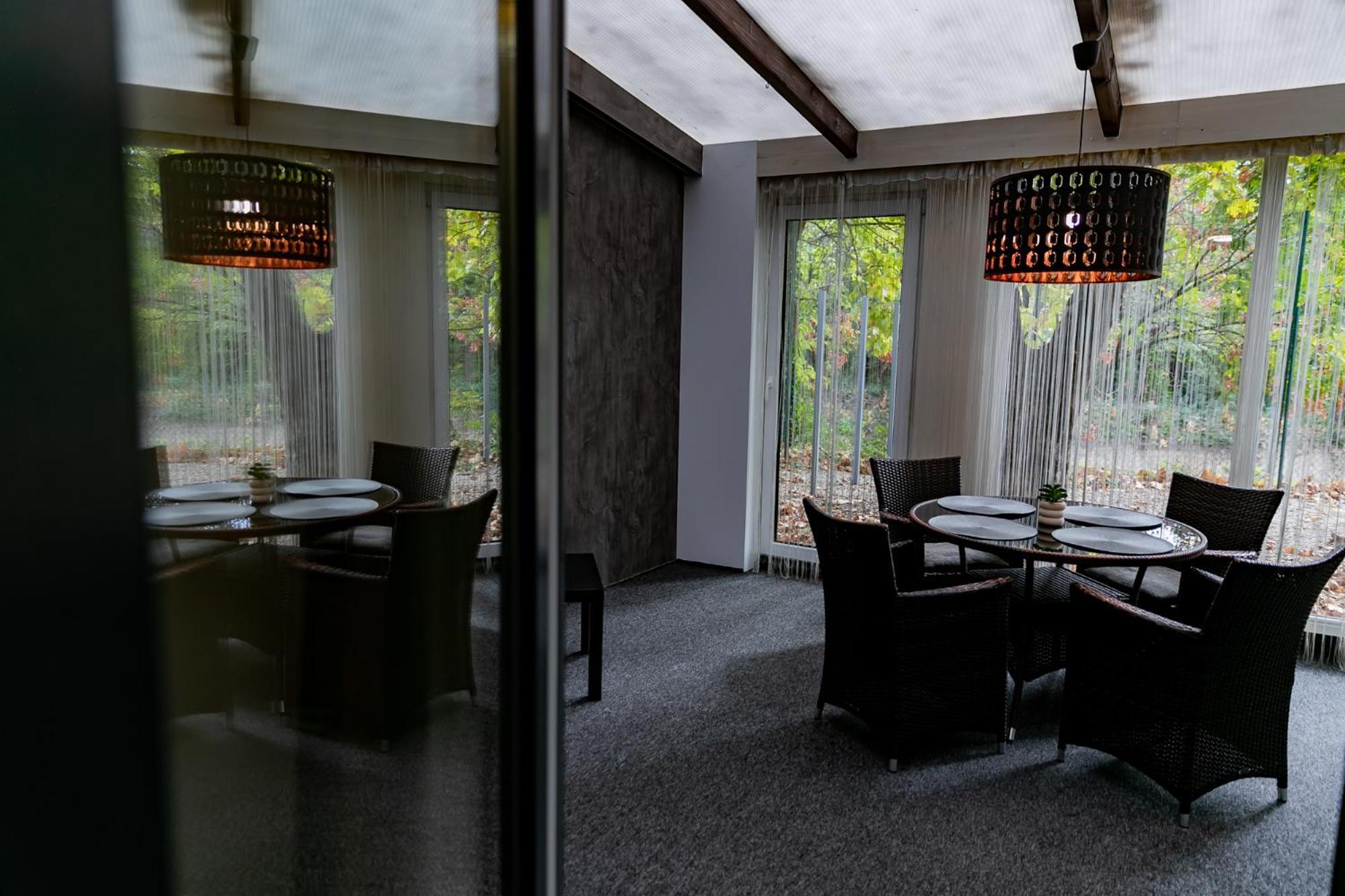 Motel1- A Megfizetheto Luxus! Dunaújváros Kültér fotó