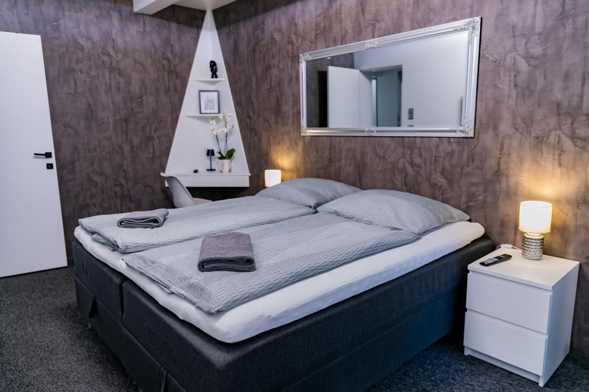 Motel1- A Megfizetheto Luxus! Dunaújváros Kültér fotó